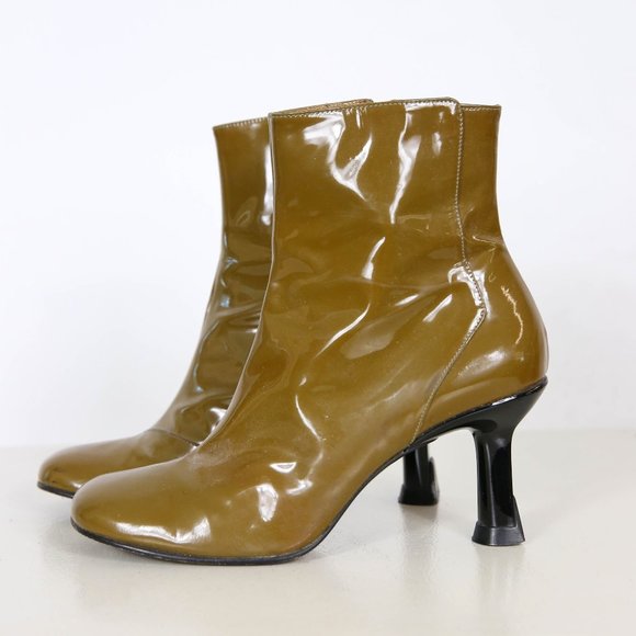 CJBIS Green Patent Leather Heeled Ankle Boot - Picture 1 of 4